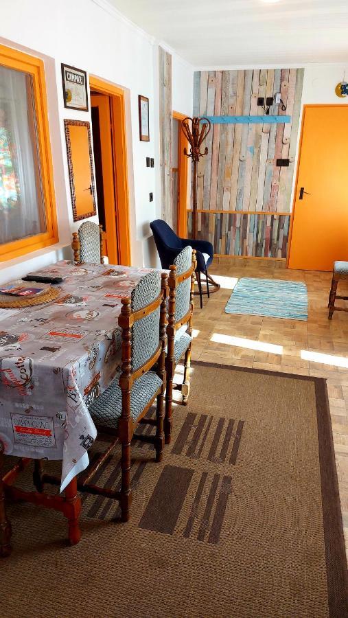 Mandula Apartman Сегед Экстерьер фото