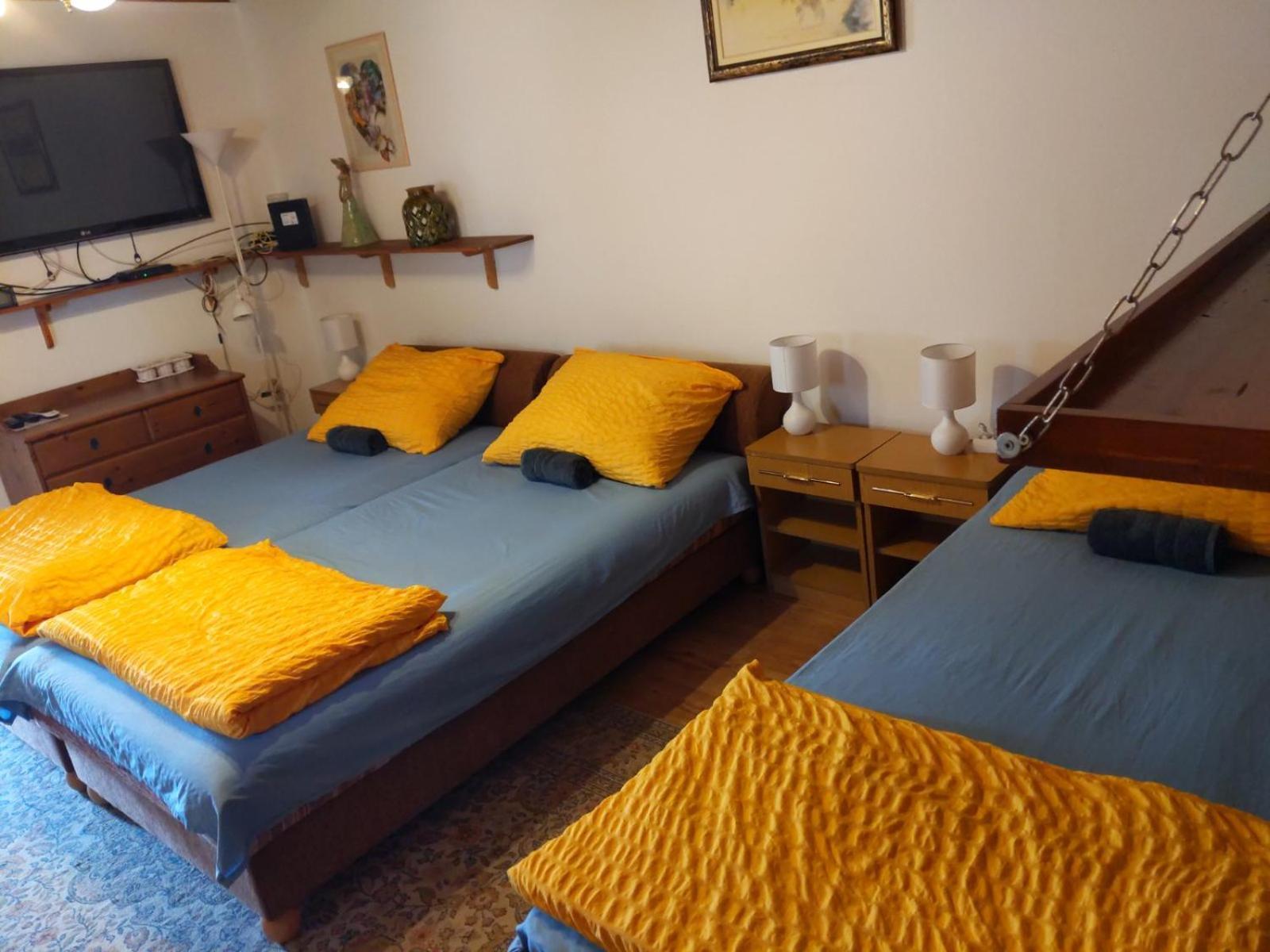 Mandula Apartman Сегед Экстерьер фото